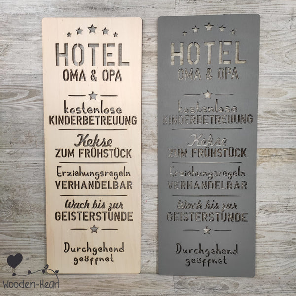 Hotel Oma & Opa Schild aus Holz